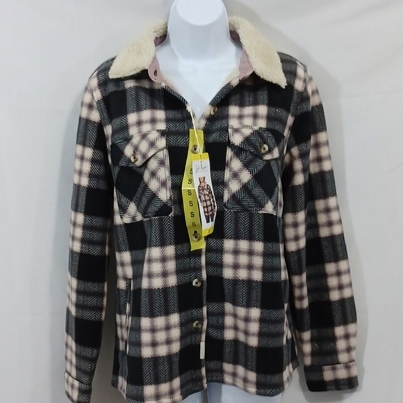 Soho Jackets & Blazers - NWT Soho Threads Plaid Sherpa Jacket S